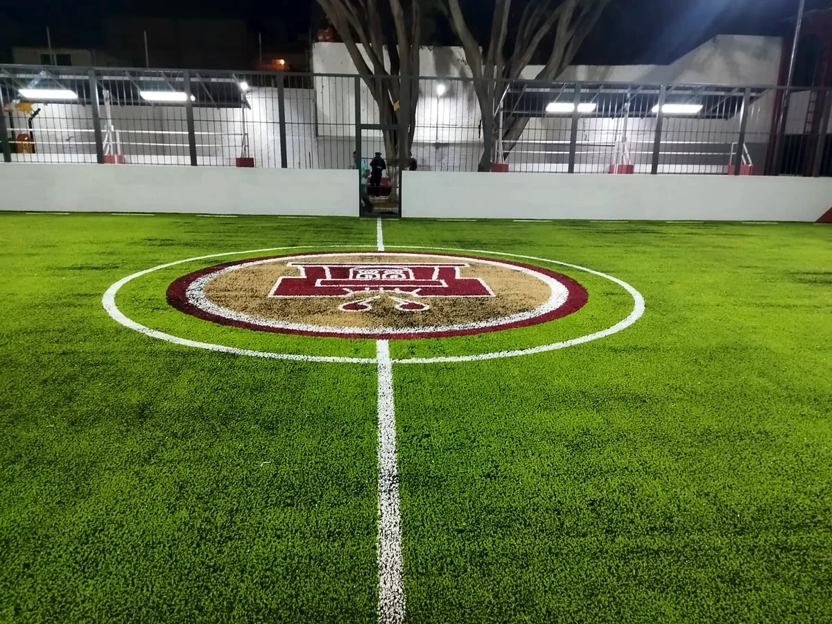 Cancha de fútbol rápido con pasto sintético en Iztacalco, Ciudad de México