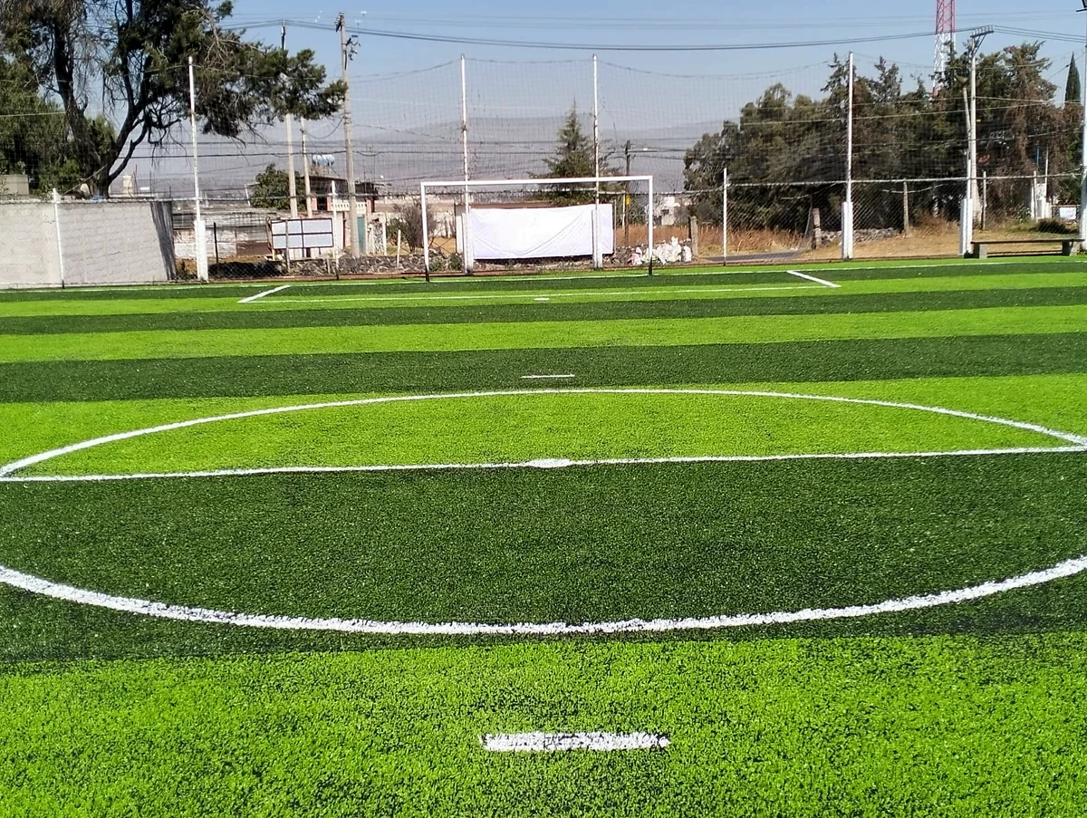 Cancha de fútbol 7 con pasto sintético en Chalco, Estado de México