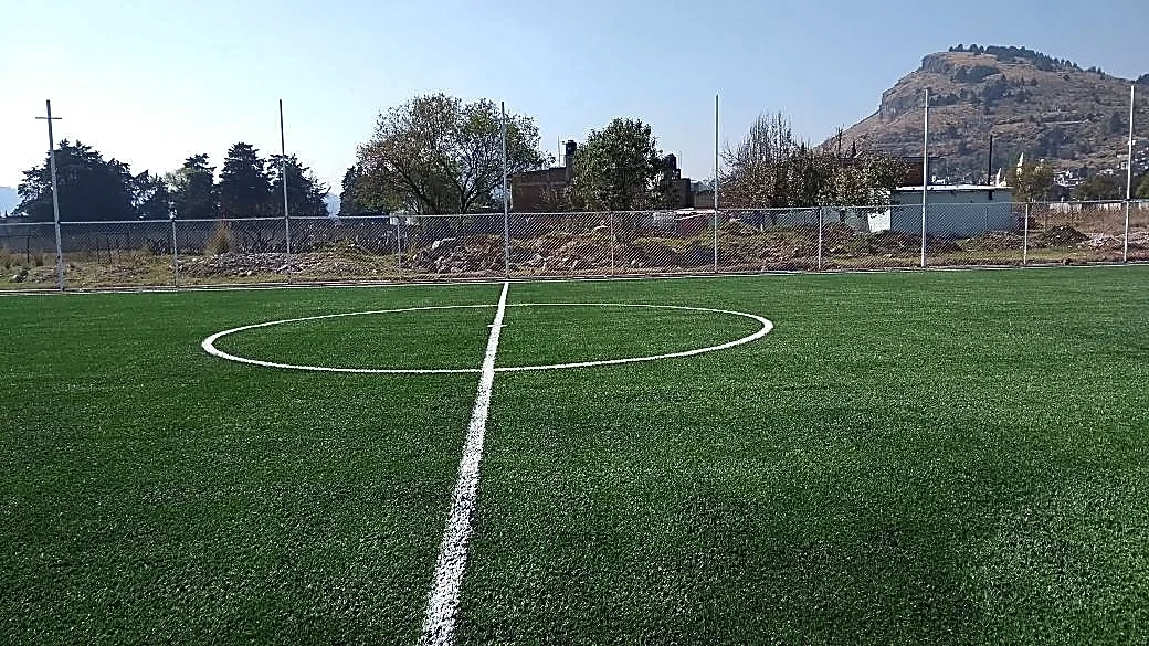 Cancha de fútbol 7 con pasto sintético en Toluca (Calixtlahuaca), Estado de México