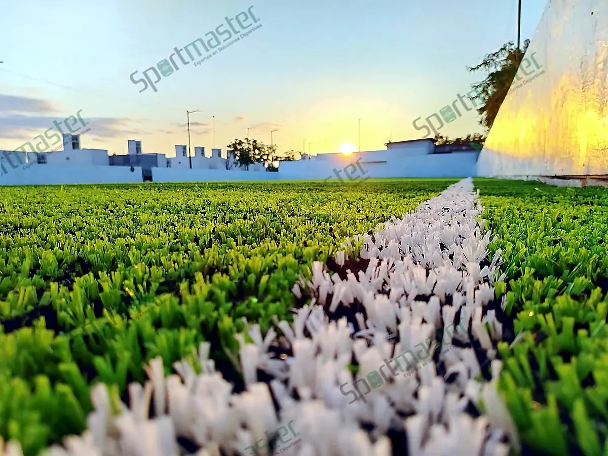 Pasto sintético en Ébano y la Huasteca potosina: Cancha de fútbol rápido con pasto sintético en Ciudad Valles, San Luis Potosí