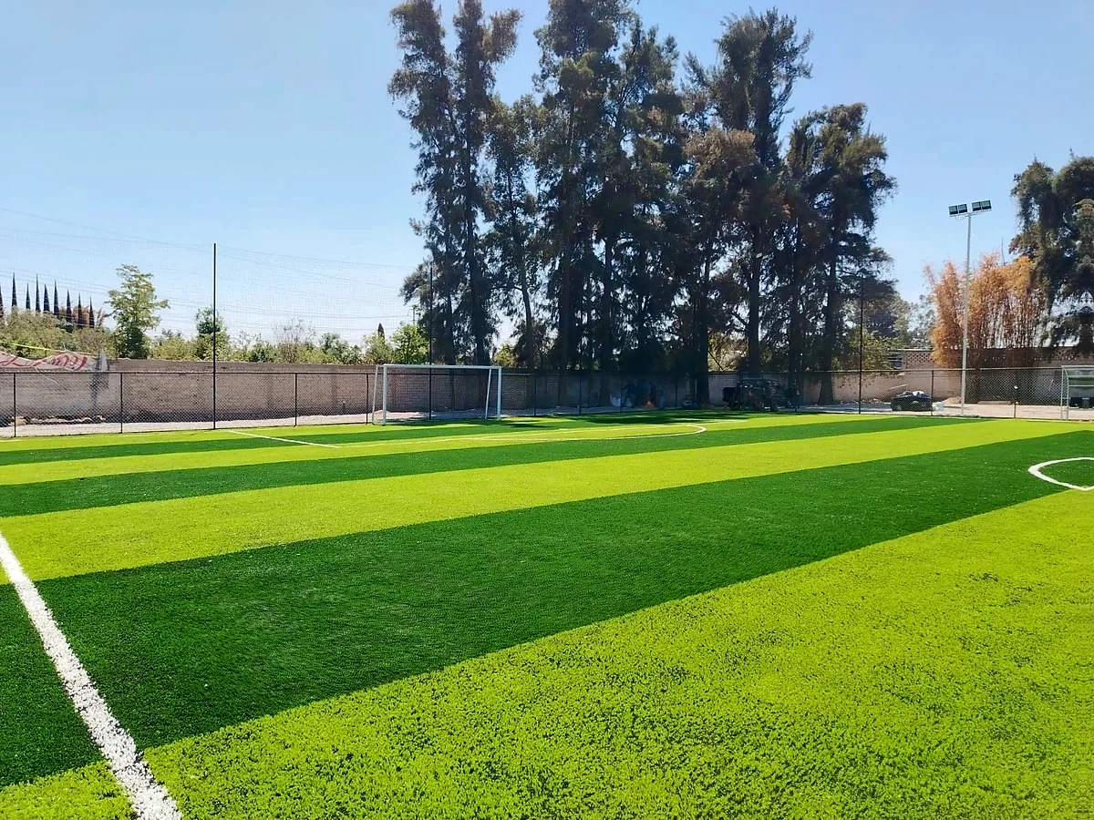 Pasto sintético en Guadalajara y Jalisco: Cancha de fútbol 7 con pasto sintético en Zapopan, Jalisco