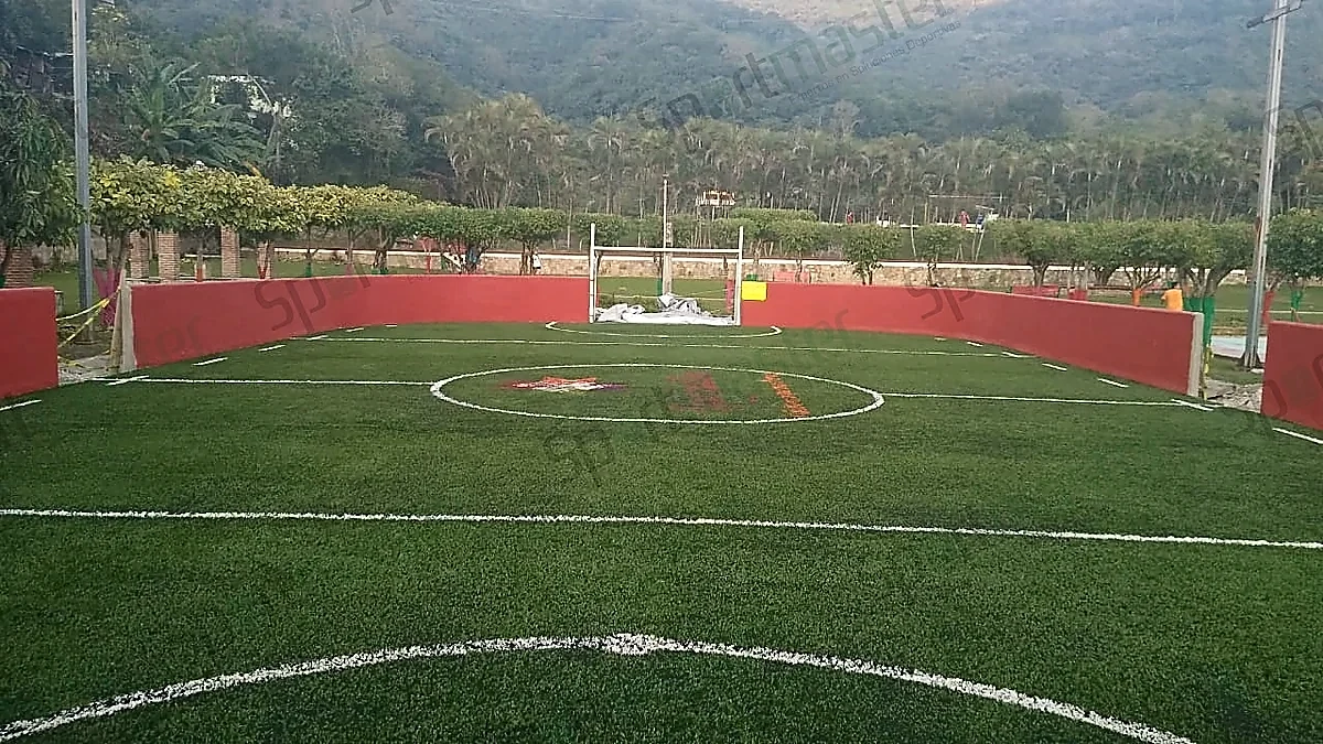 Cancha de fútbol rápido con pasto sintético en Huichihuayán, San Luis Potosí