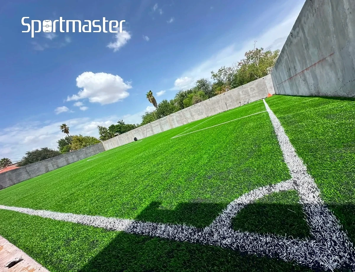 Cancha de fútbol 5 con pasto sintético en Cancha Cumbres, Reynosa