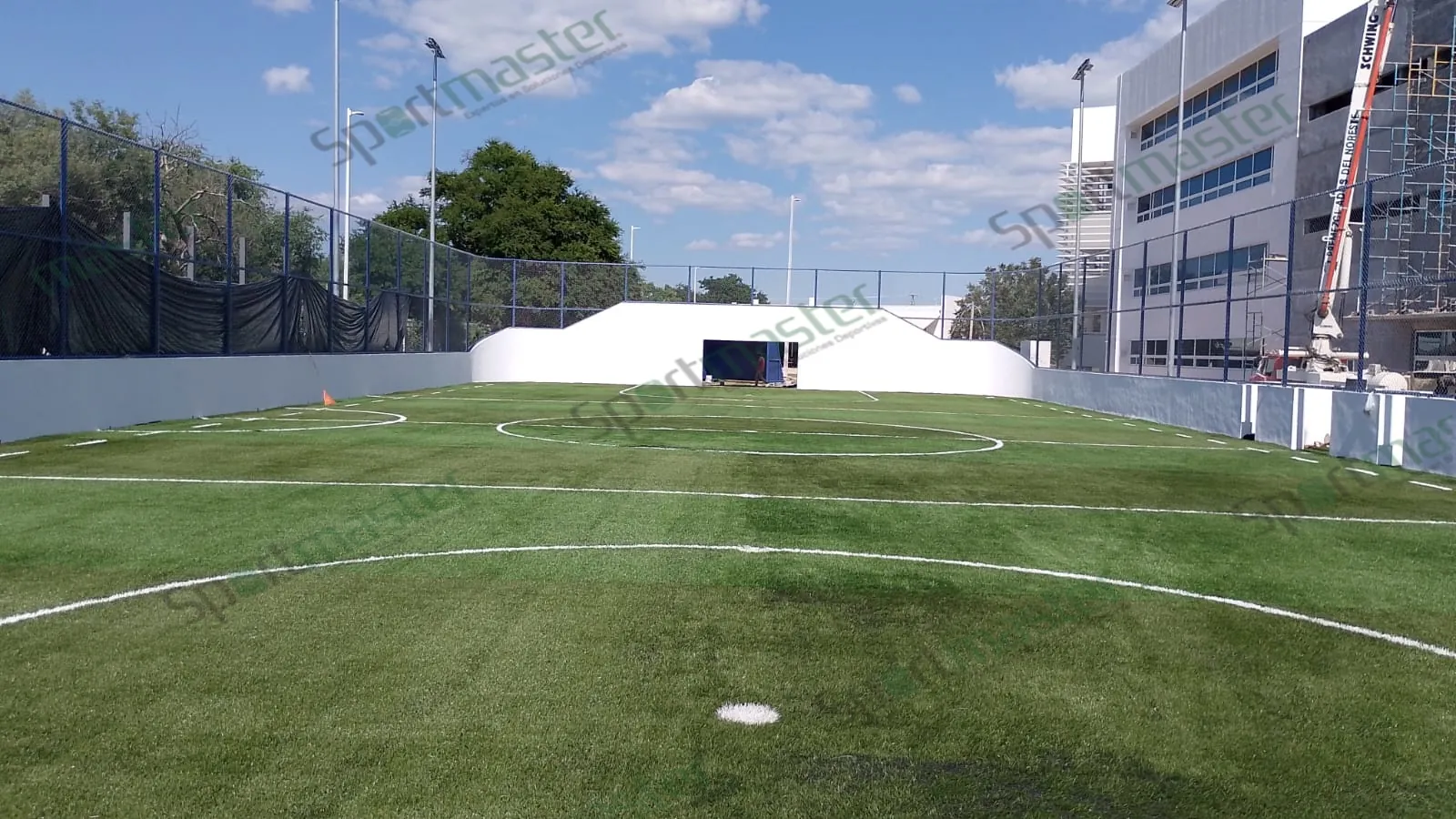 Cancha de fútbol rápido con pasto sintético en Universidad La Salle, Ciudad Victoria