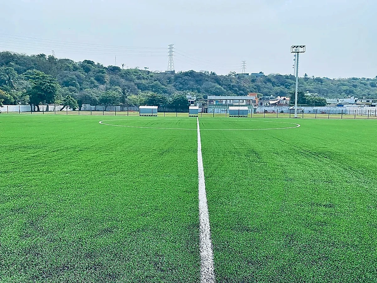 Cancha de fútbol soccer con pasto sintético en Alvarado, Veracruz