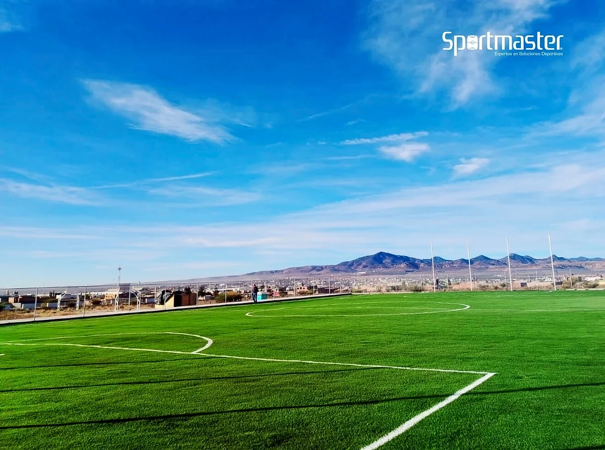 Cancha de fútbol 7 con pasto sintético en Universidad Autónoma de Fresnillo